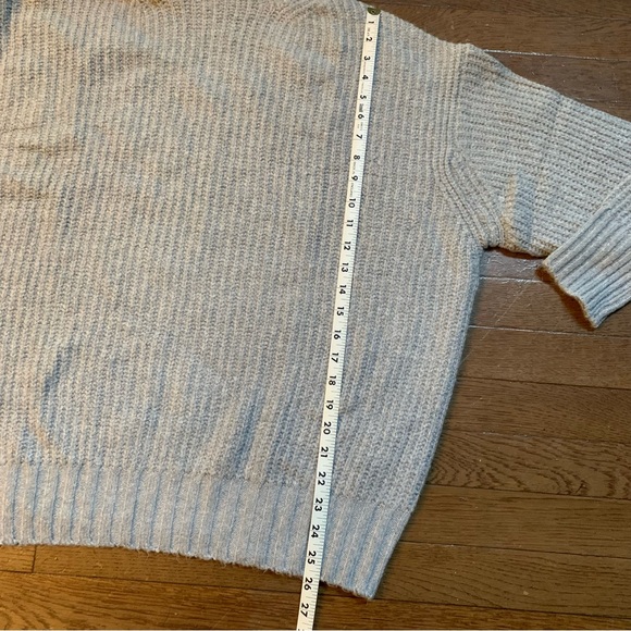 Womens American Eagle Knit Turtle Neck Sweater | L | Grey NEW!! - Picture 13 of 14
